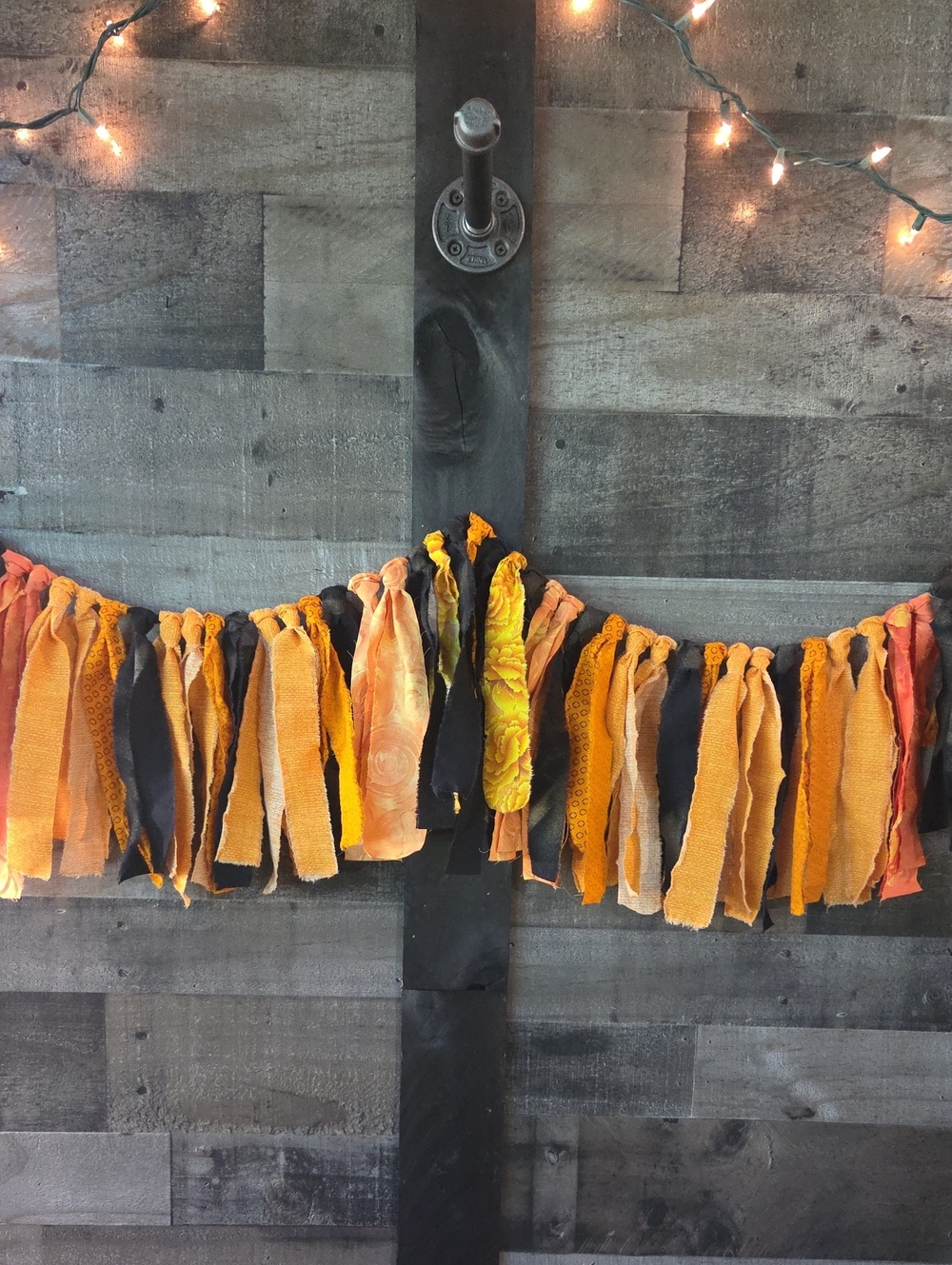 Holiday Garland in Orange & Black Approx. 47"